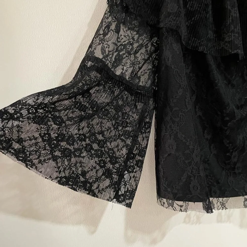 Black Off-shoulder Top - Picture 6 of 6